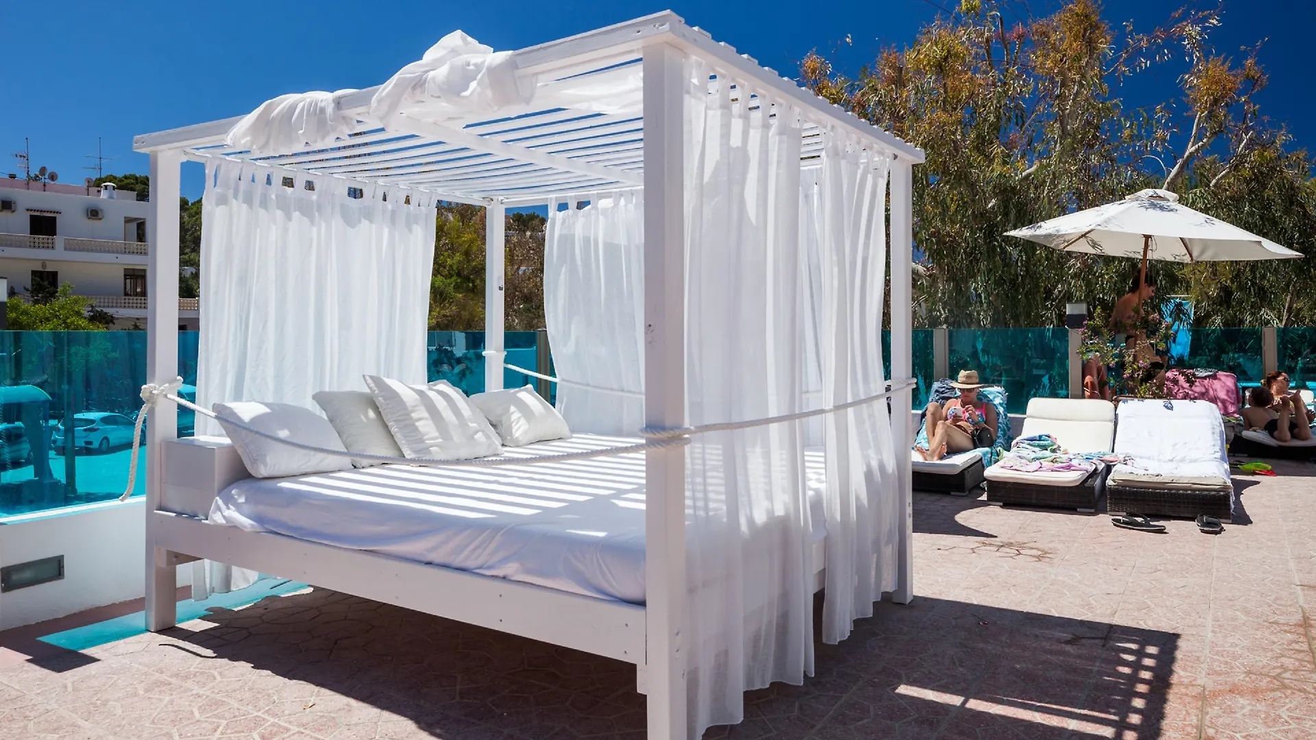 Aparthotel Puerto Cala Vadella
