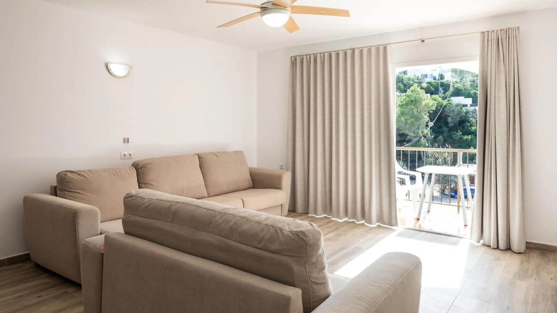 Aparthotel Puerto Cala Vadella 3*, Cala Vadella (Ibiza)